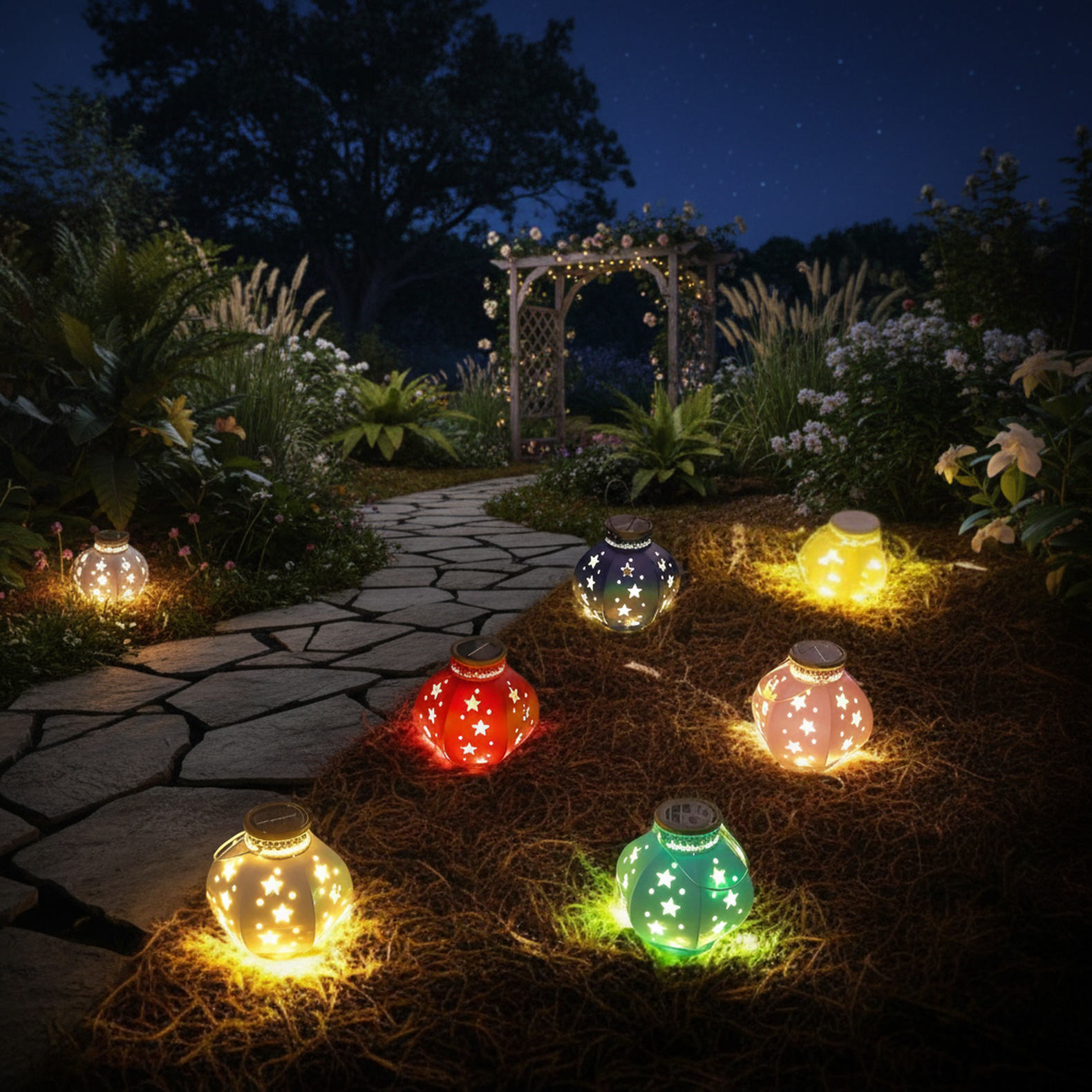 耐久鉄製LED芝生ライトの夜間点灯イメージ