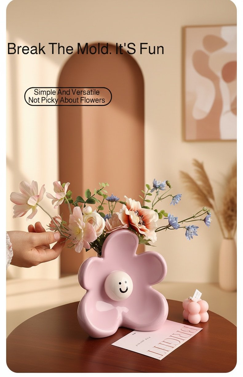 Creative Smiling Ceramic Vase with flowers