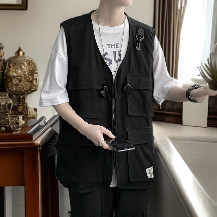 ワークウェアキャンバス素材の男性ベスト