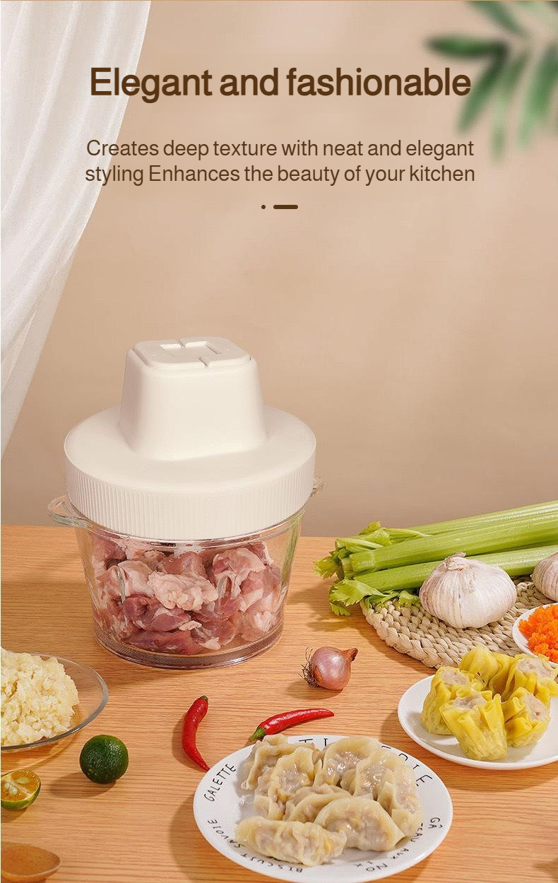 Démonstration du hachage de viande avec hachoir électrique