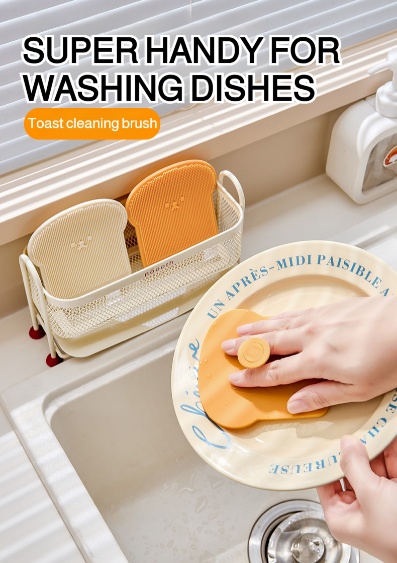Silicone brush cleaning fresh fruits