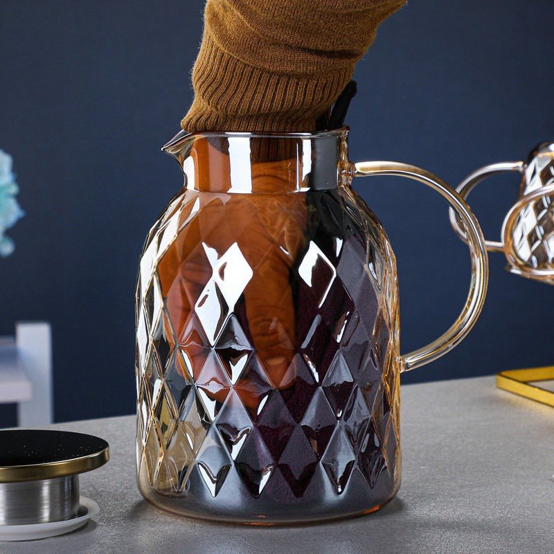 Large capacity glass water bottle