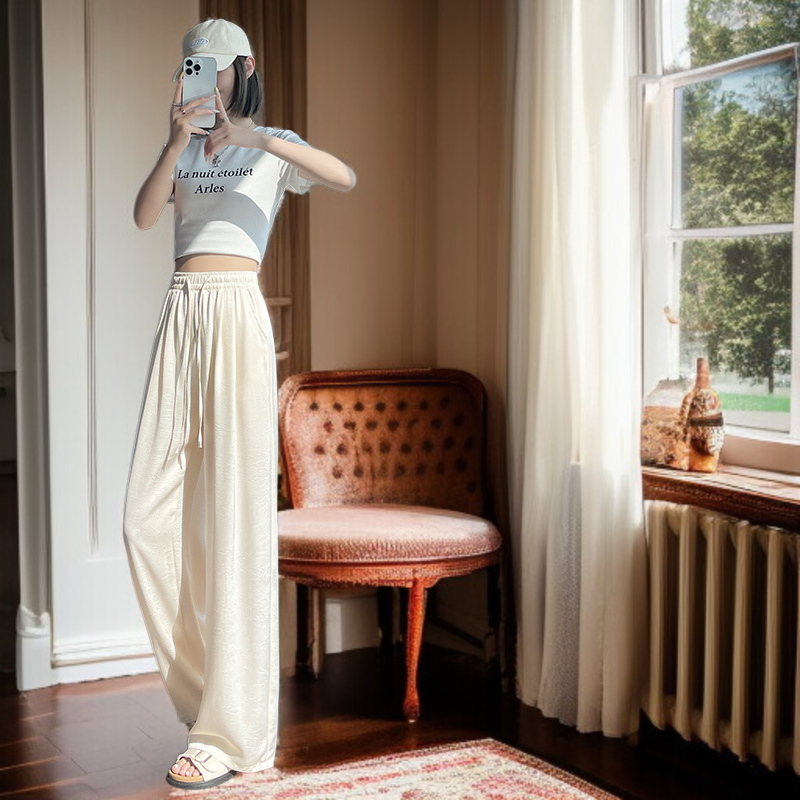 여름용 산뜻한 통기성 아이스 와이드 팬츠 착용샷