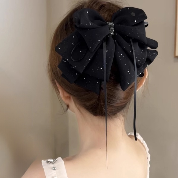 Stylish Hair Accessories & Clips
