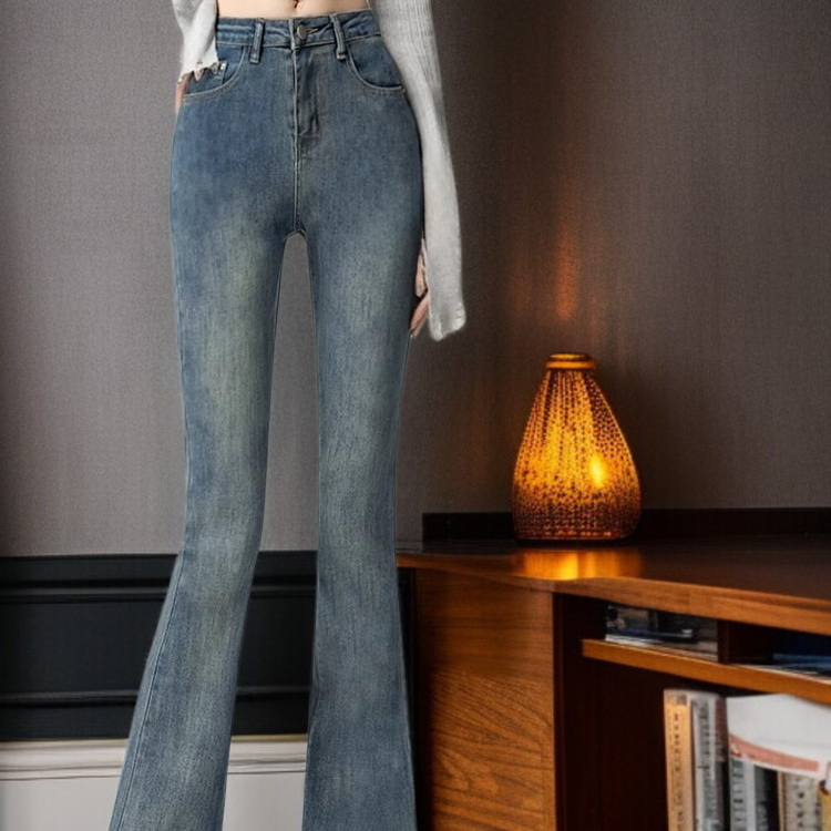 스판 소재로 편안한 여성 데님 팬츠