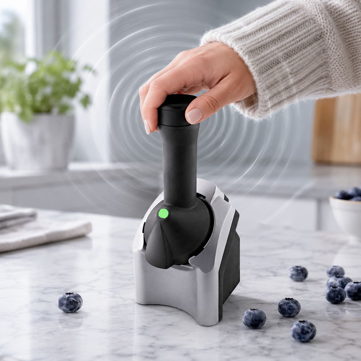 Automatic home fruit ice cream machine front view