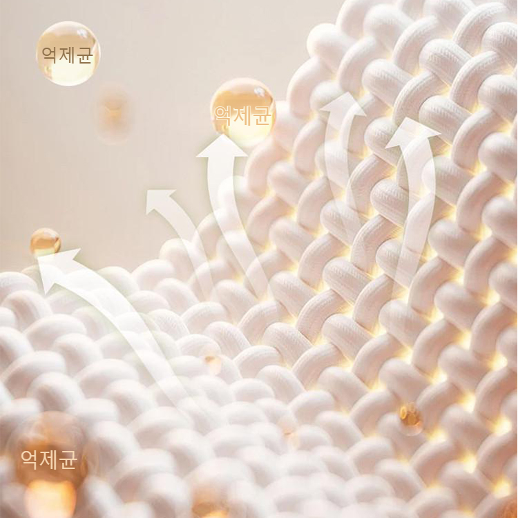 세련된 디자인의 겨울 패딩 코트