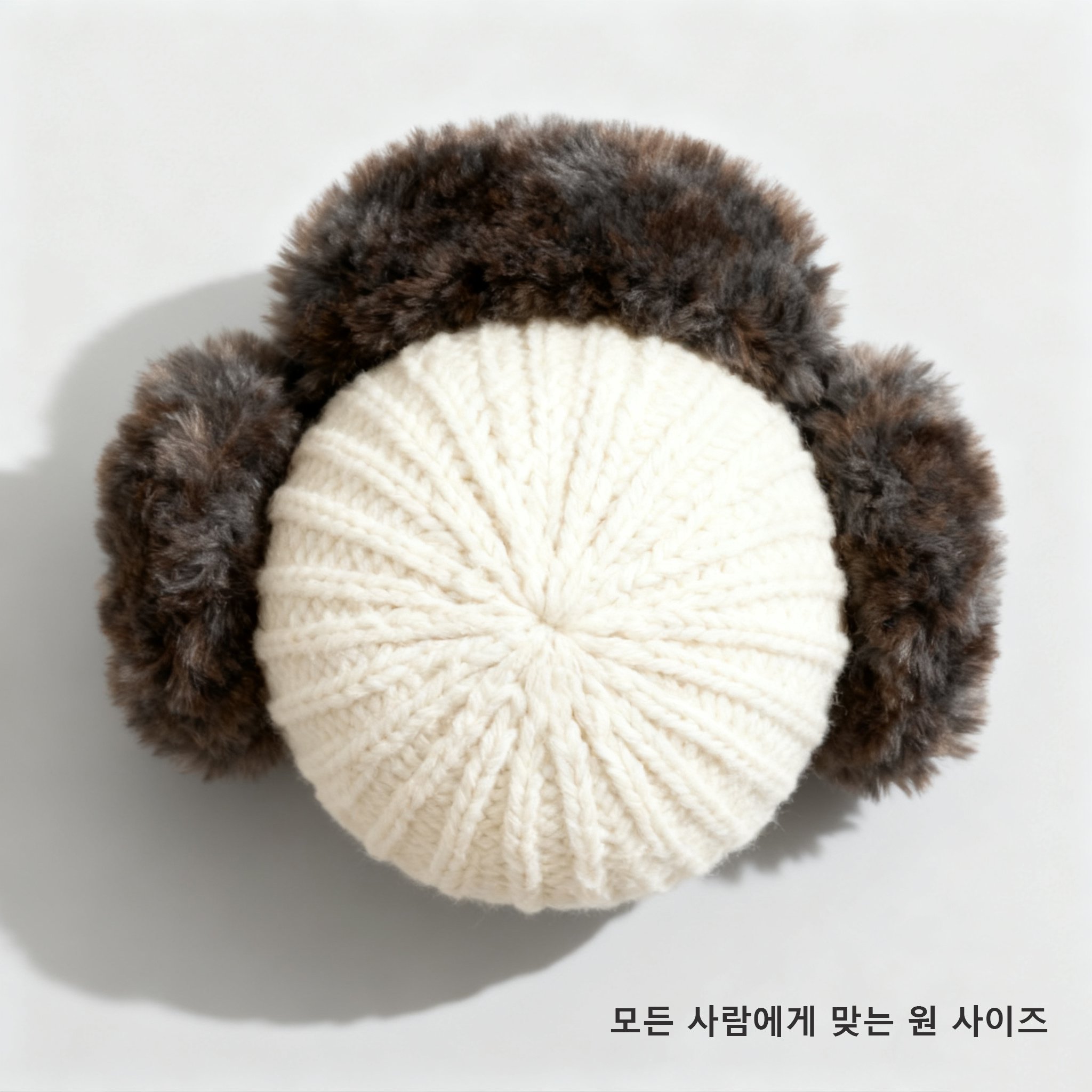 부드럽고 포근한 레이펑 모자 착용 샷