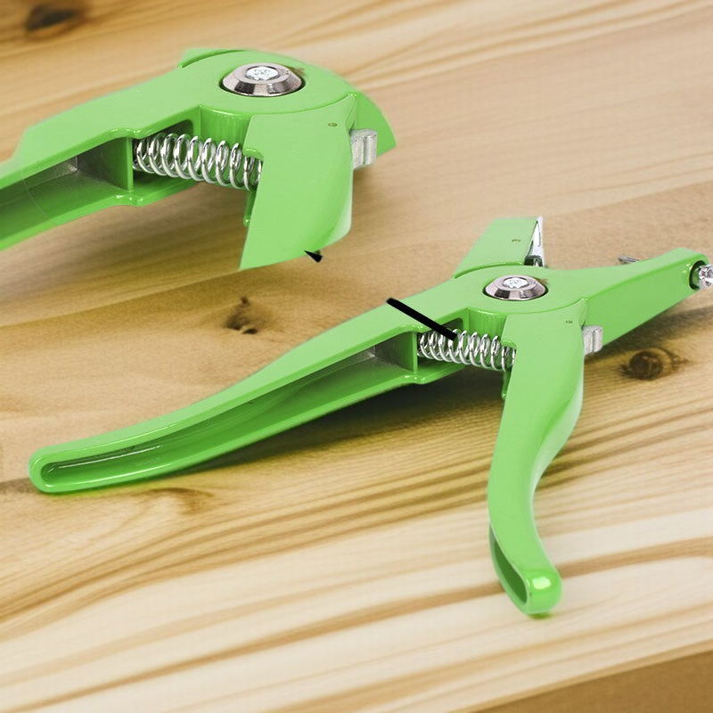 母豚用イヤータギングプライヤーの特徴