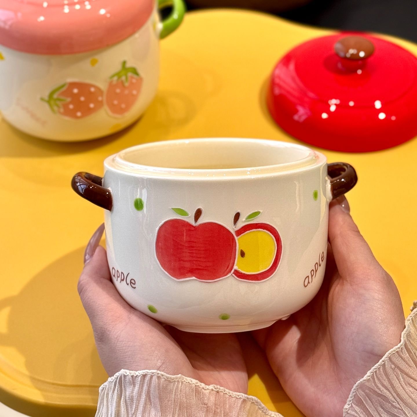 Cocotte en céramique à double couvercle pour ragoût