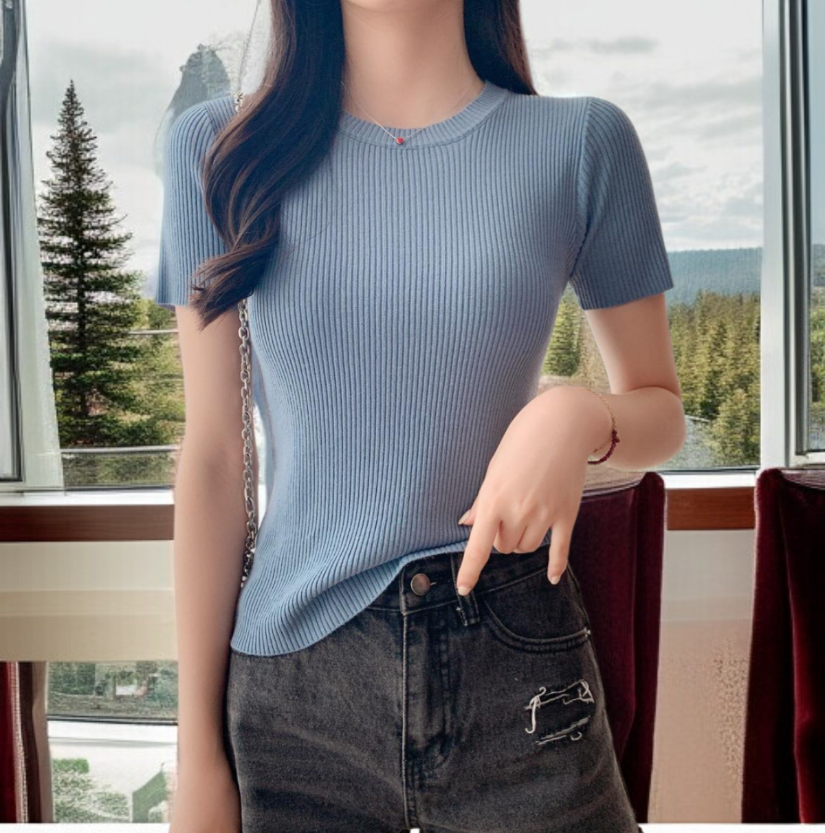 여성  반팔 얇은 라운드 슬림핏 여자 상의 반팔  레깅스 니트