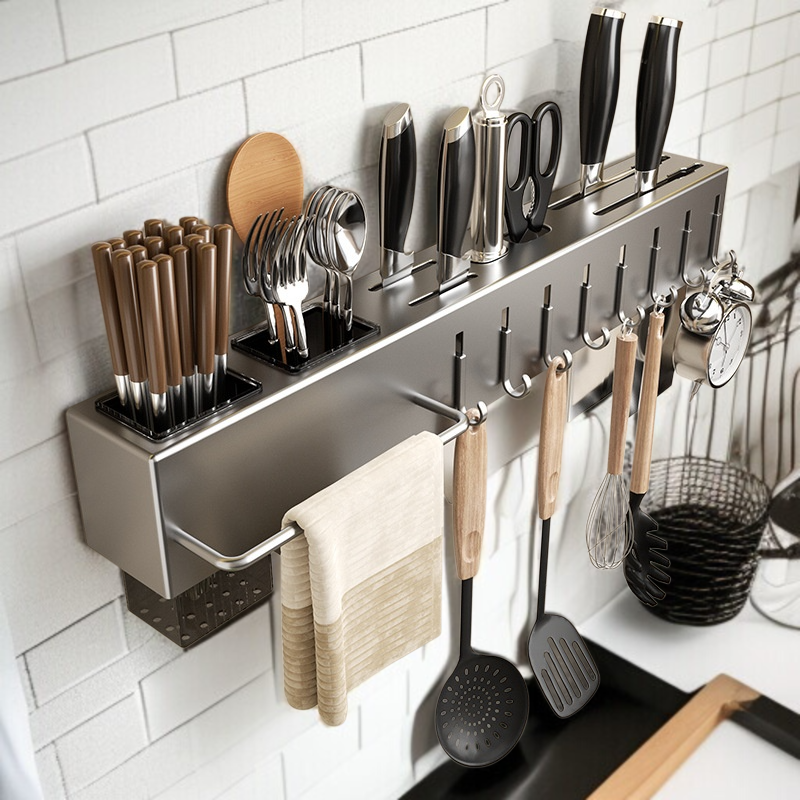 Multifunktionaler Küchenorganisator aus Edelstahl an der Wand
