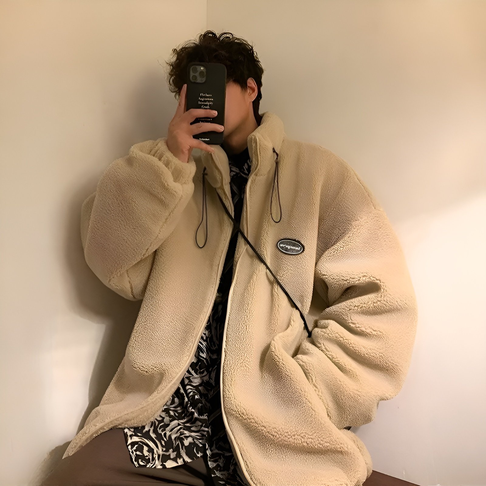 ゆったりシルエットの日系スタンドカラージャケット