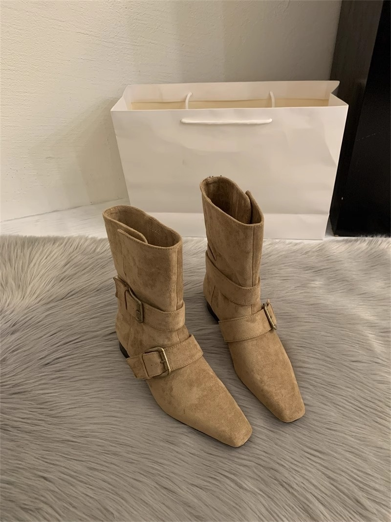 スタイリッシュな小スクエアヘッドレディースブーツのアウトソール