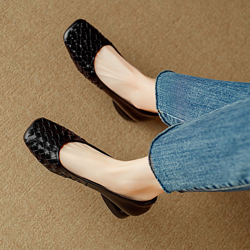 Zapatos de tacón ancho con punta cuadrada