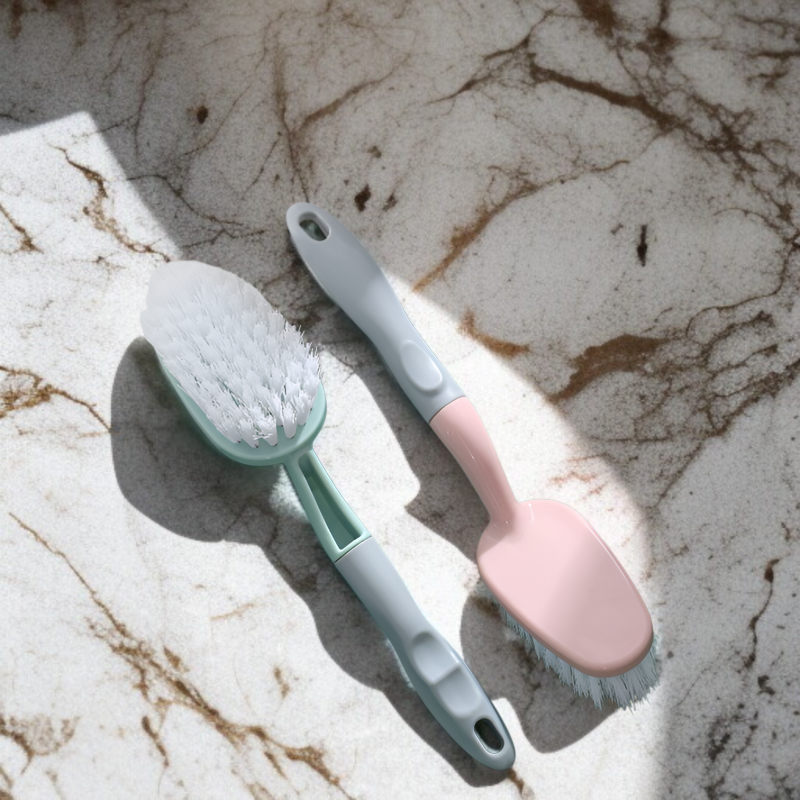 壁の隅々まで届く掃除ブラシ