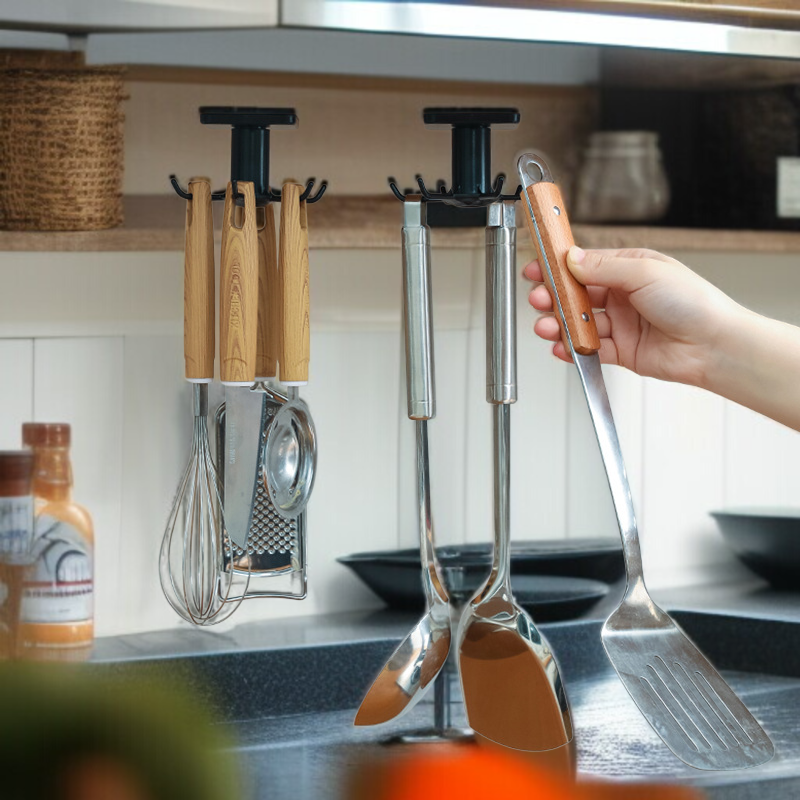 주방 멀티탭 탑걸이 수납선반 설치 모습