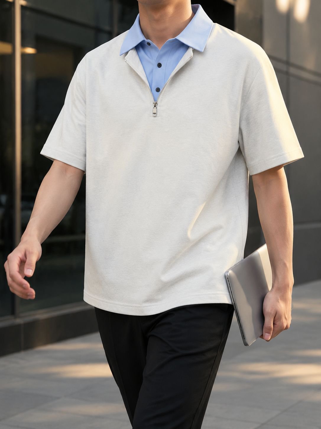 おしゃれな重ね着デザインの男性用トップス
