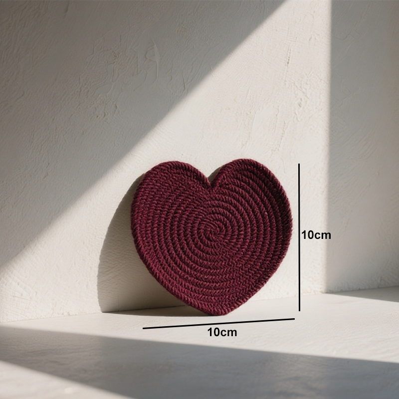 다양한 색상의 하트 식기 매트