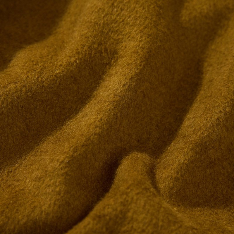 フライトジャケットの襟元デザイン