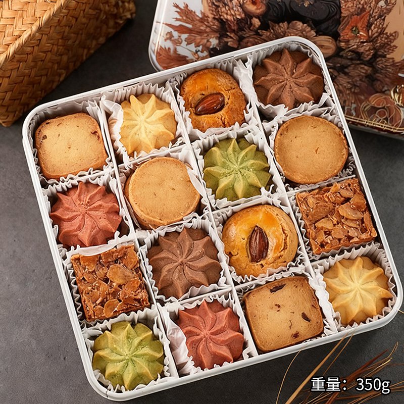 ギフト用にラッピングされた多彩フレーバービスケットセット