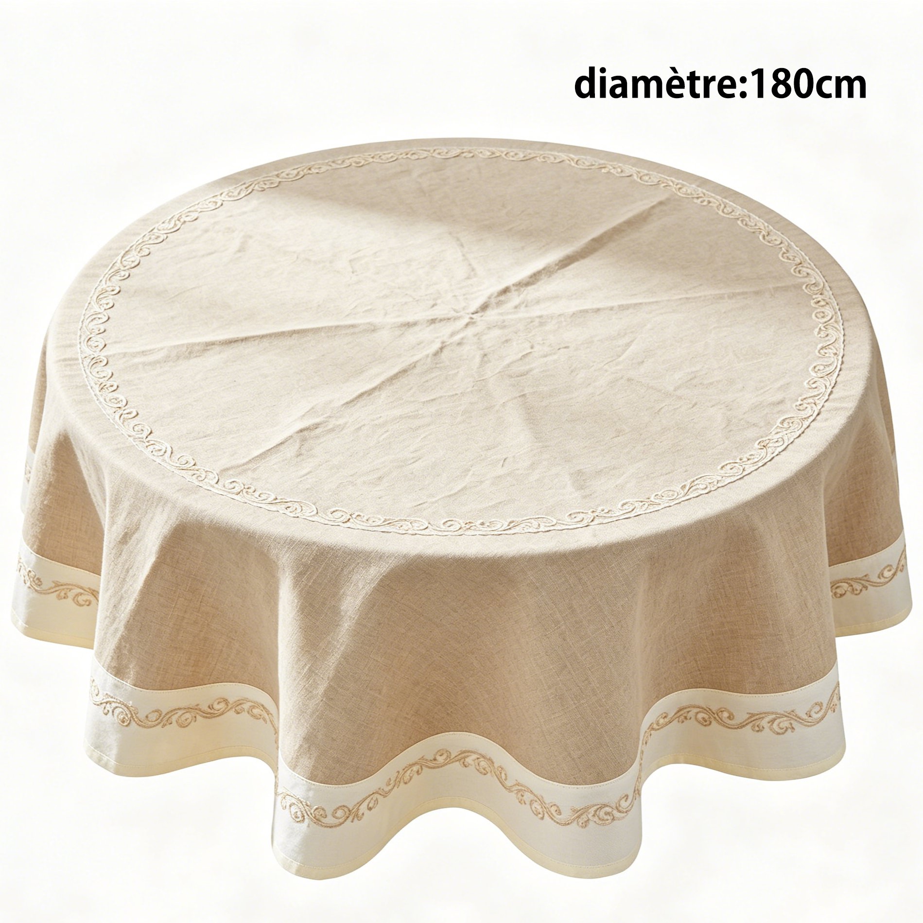 Vue rapprochée de la nappe étanche avec motif décoratif