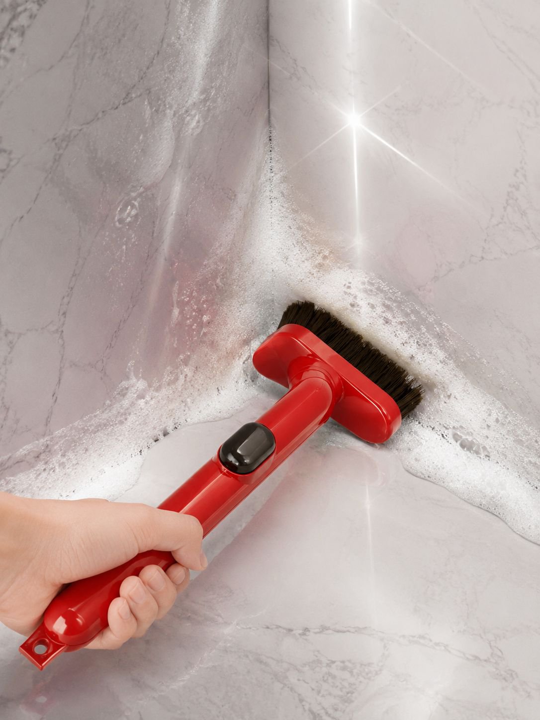 Cepillo para esquinas difíciles en el baño