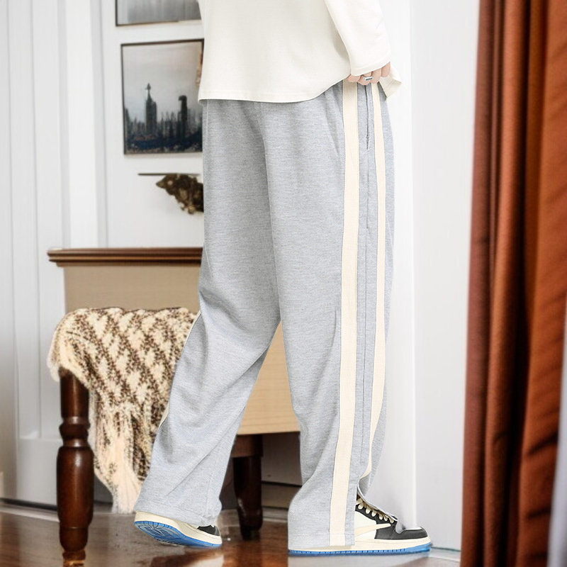 男性春秋カジュアルパンツ着用イメージ