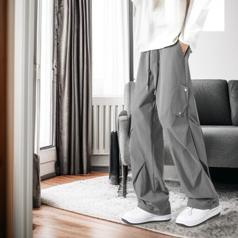 봄여름 시즌에 적합한 남성 캐주얼 팬츠