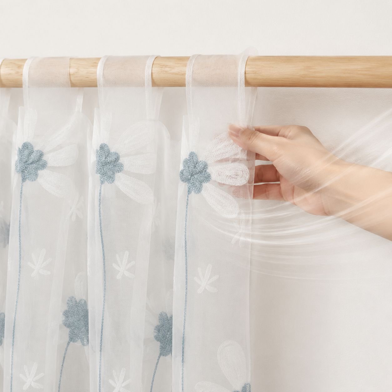 Sheer curtain with elegant chrysanthemum embroidery