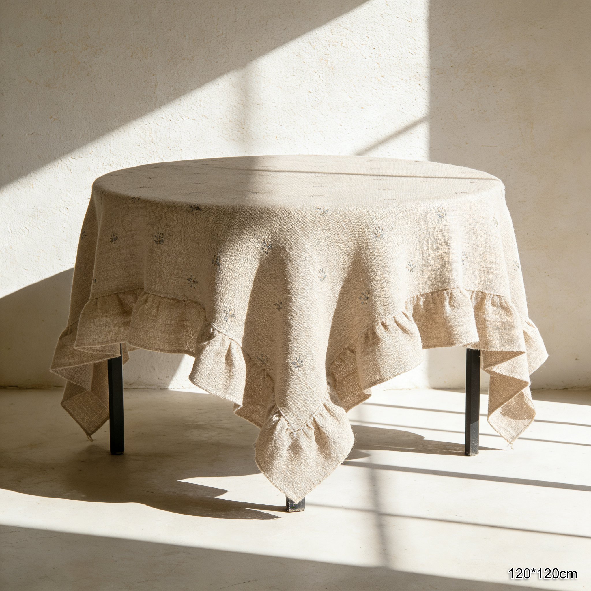 mantel de lino natural en ambiente elegante