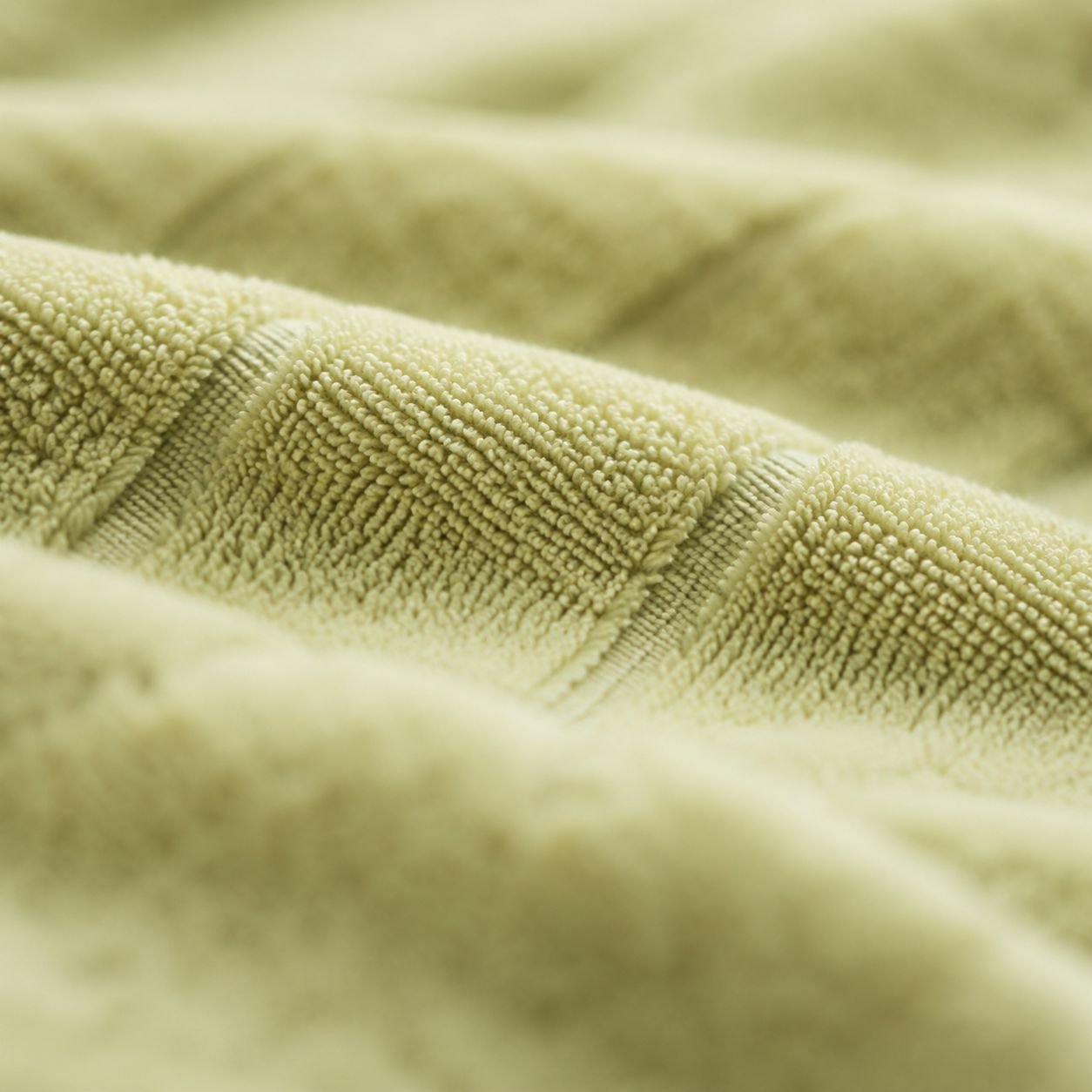 Premium Long Fiber Cotton Bath Towel, Durable Solid Color Towel