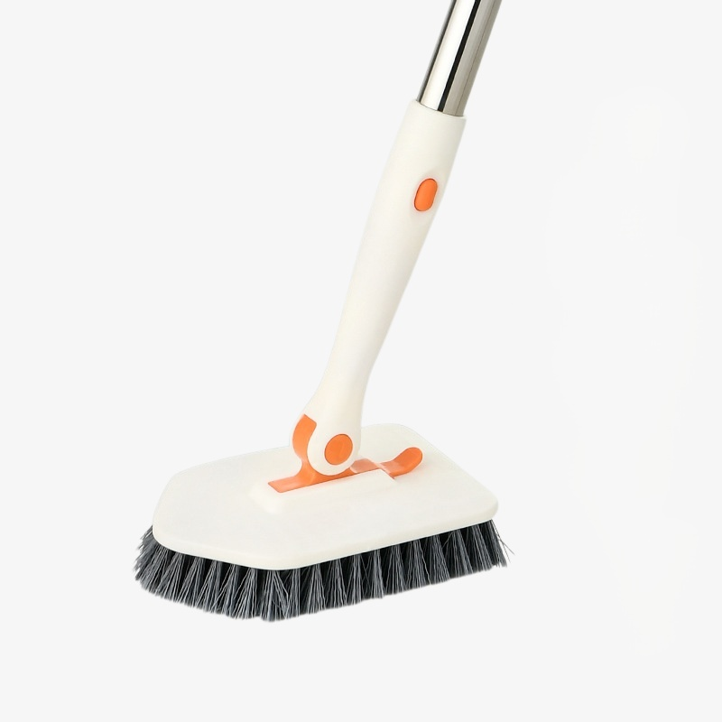 다용도 욕실 청소 브러쉬 사용 모습