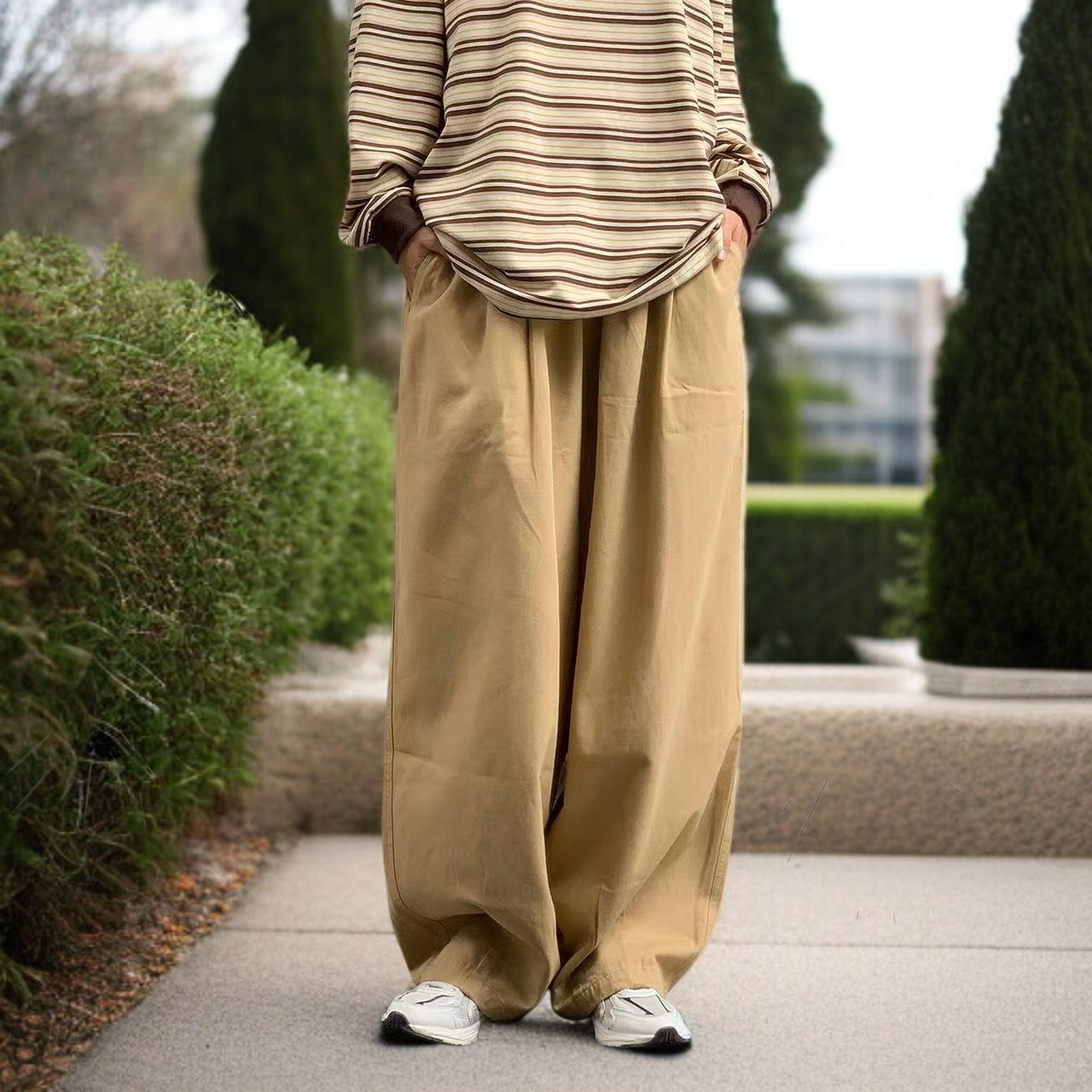 コットン素材のレディースパンツ生地アップ