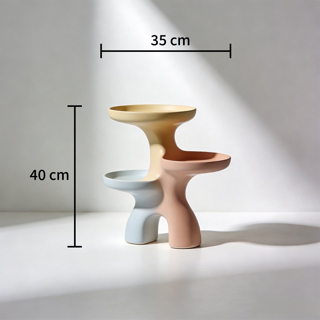 省スペース設計のジュエリースタンド