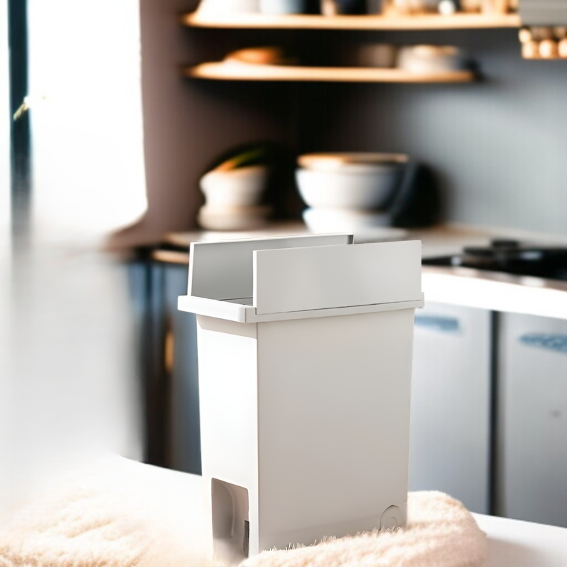 リビングに置かれた厚手ごみ箱