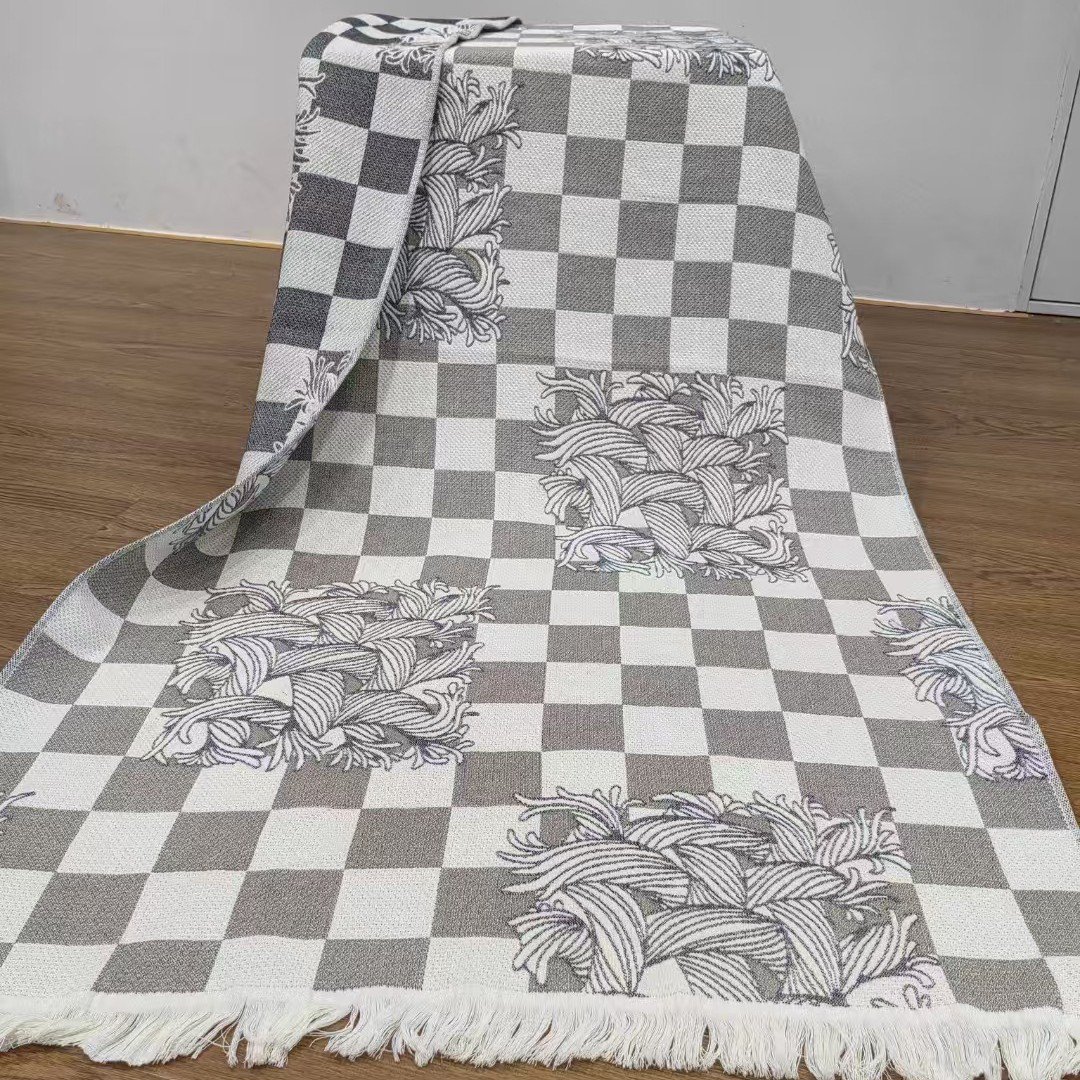 Serviette de bain à pompons en gaze multicouche