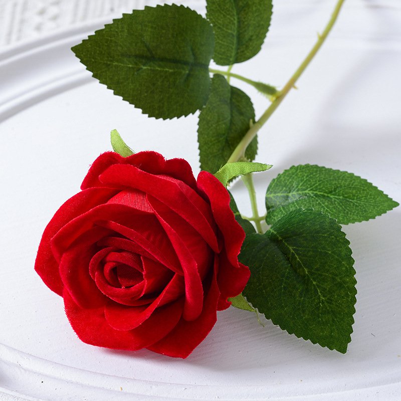 一本の造花ローズ