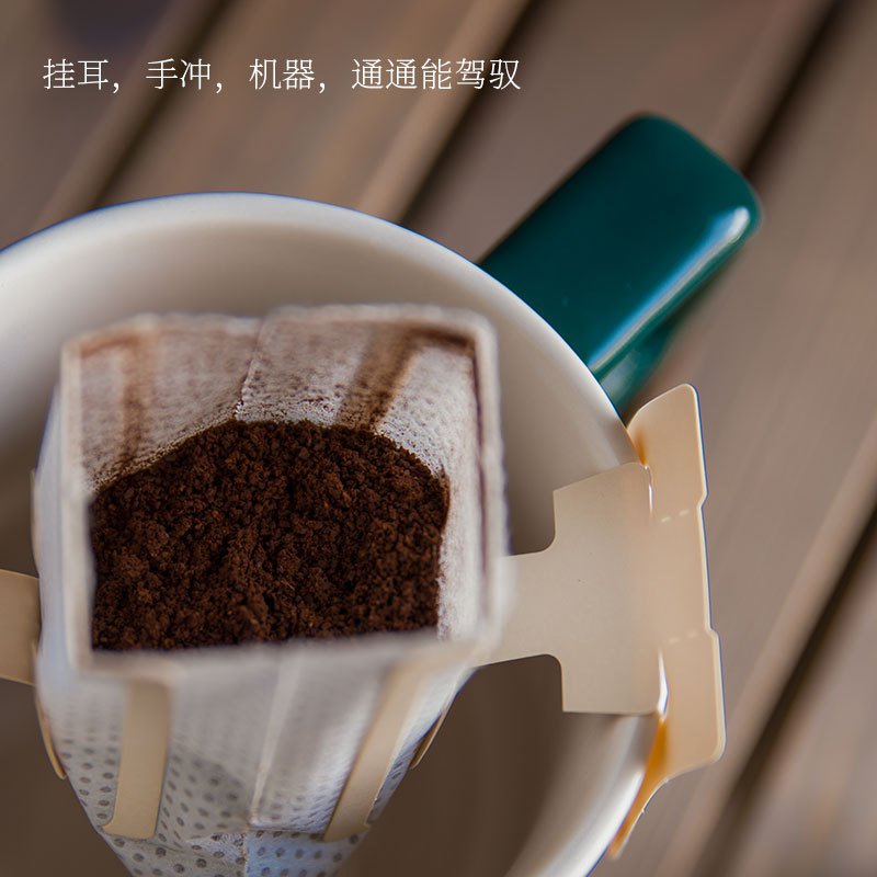 モランディ色のマグカップ