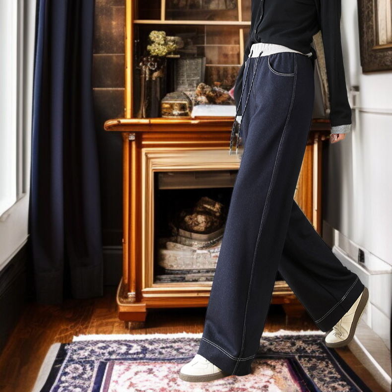 슬림 일자핏 치노 팬츠 사이드 뷰