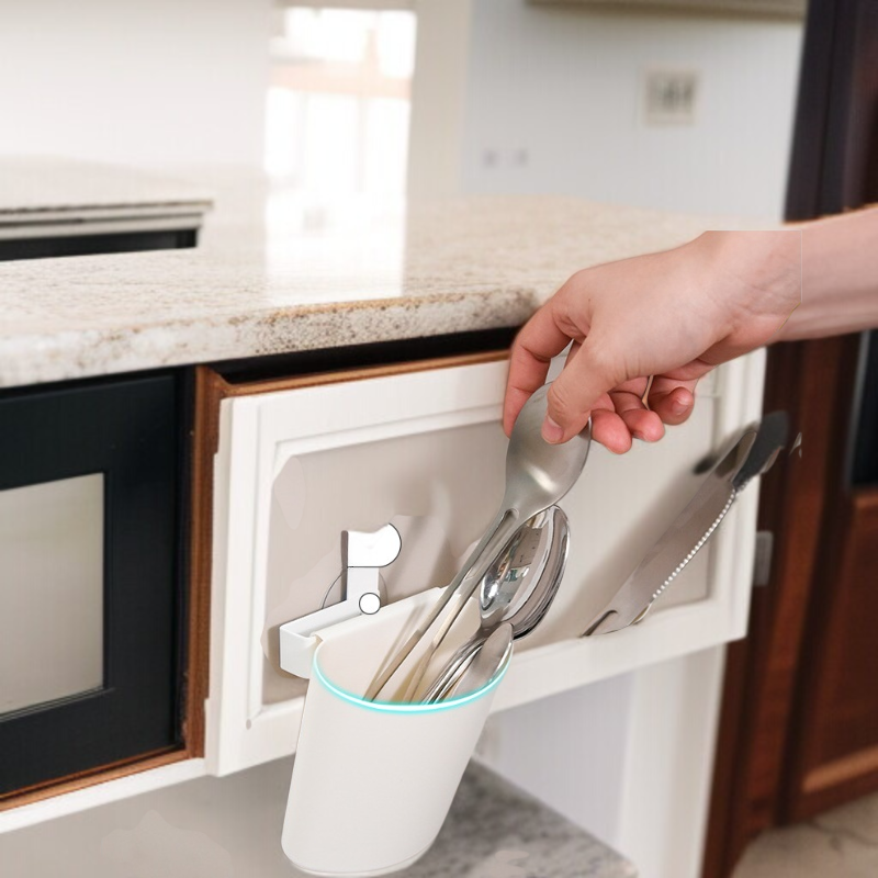 Modernes Wandregal aus Kohlenstoffstahl für Küchenorganisation