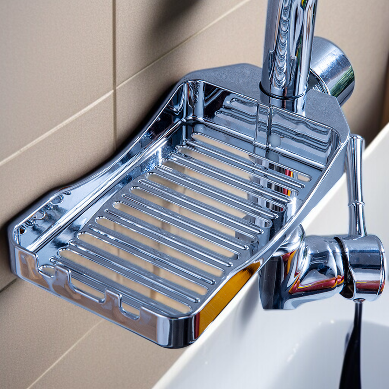 플라스틱 조절 선반의 가정용 활용 예시