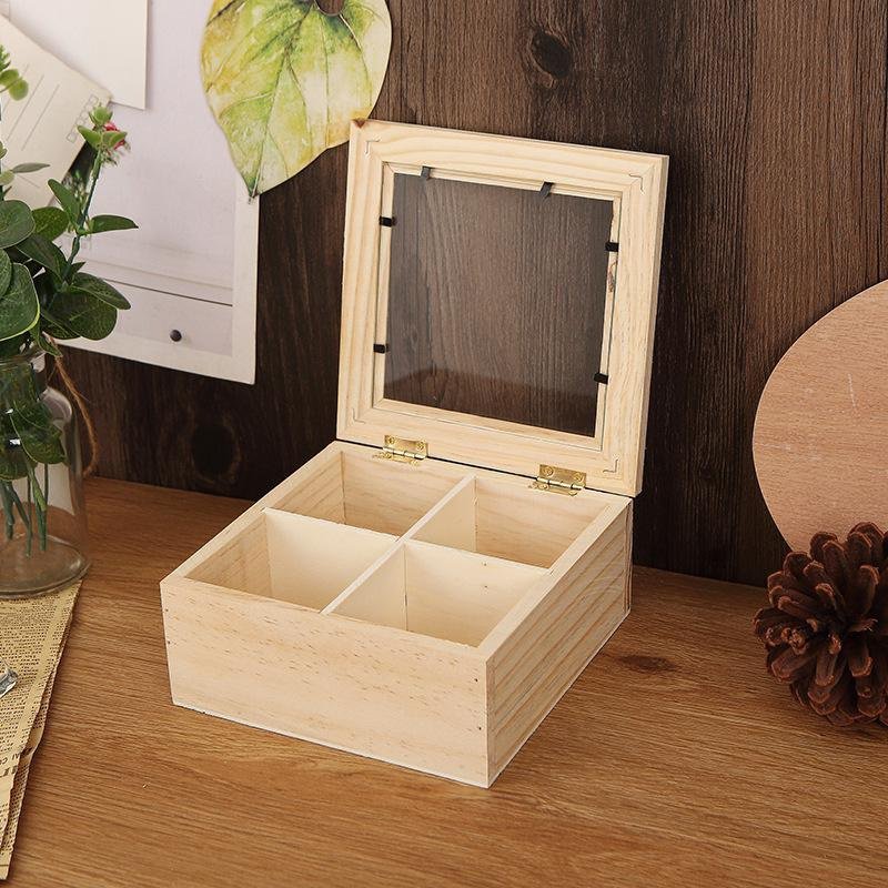 4つの仕切りがある収納ボックス