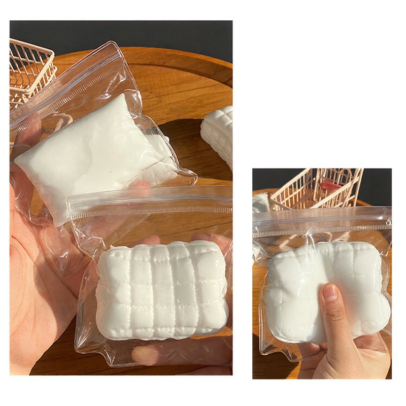 쥐어짜며 스트레스 해소용 부드러운 베개