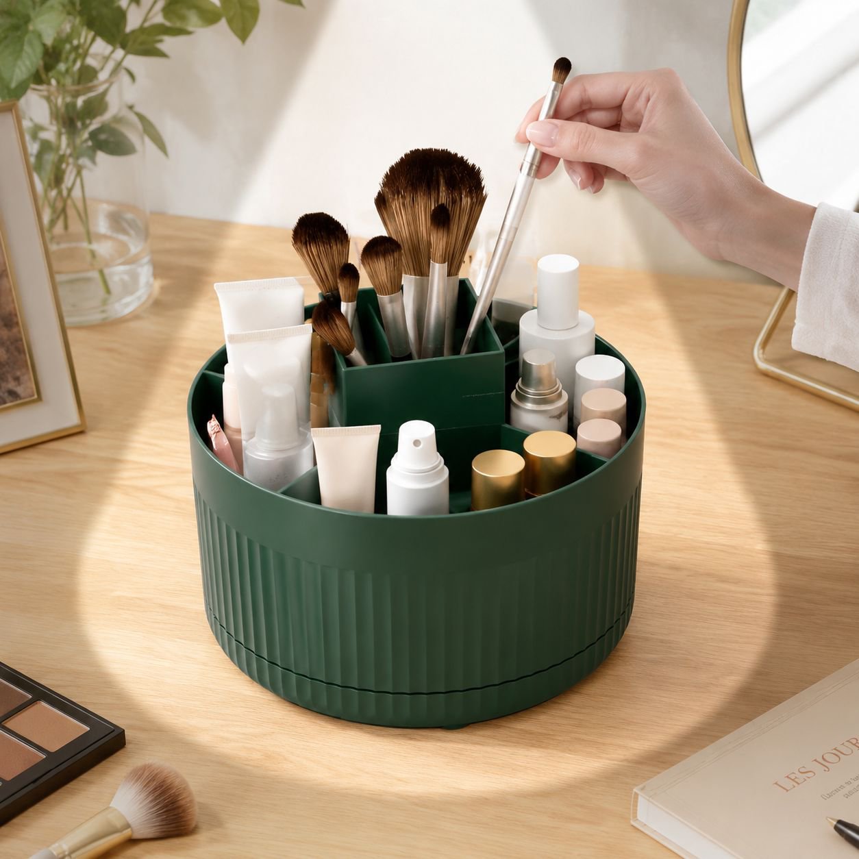 Rotating Cosmetic Storage Box for Desktop Eye Shadow Brushes & Pencils
