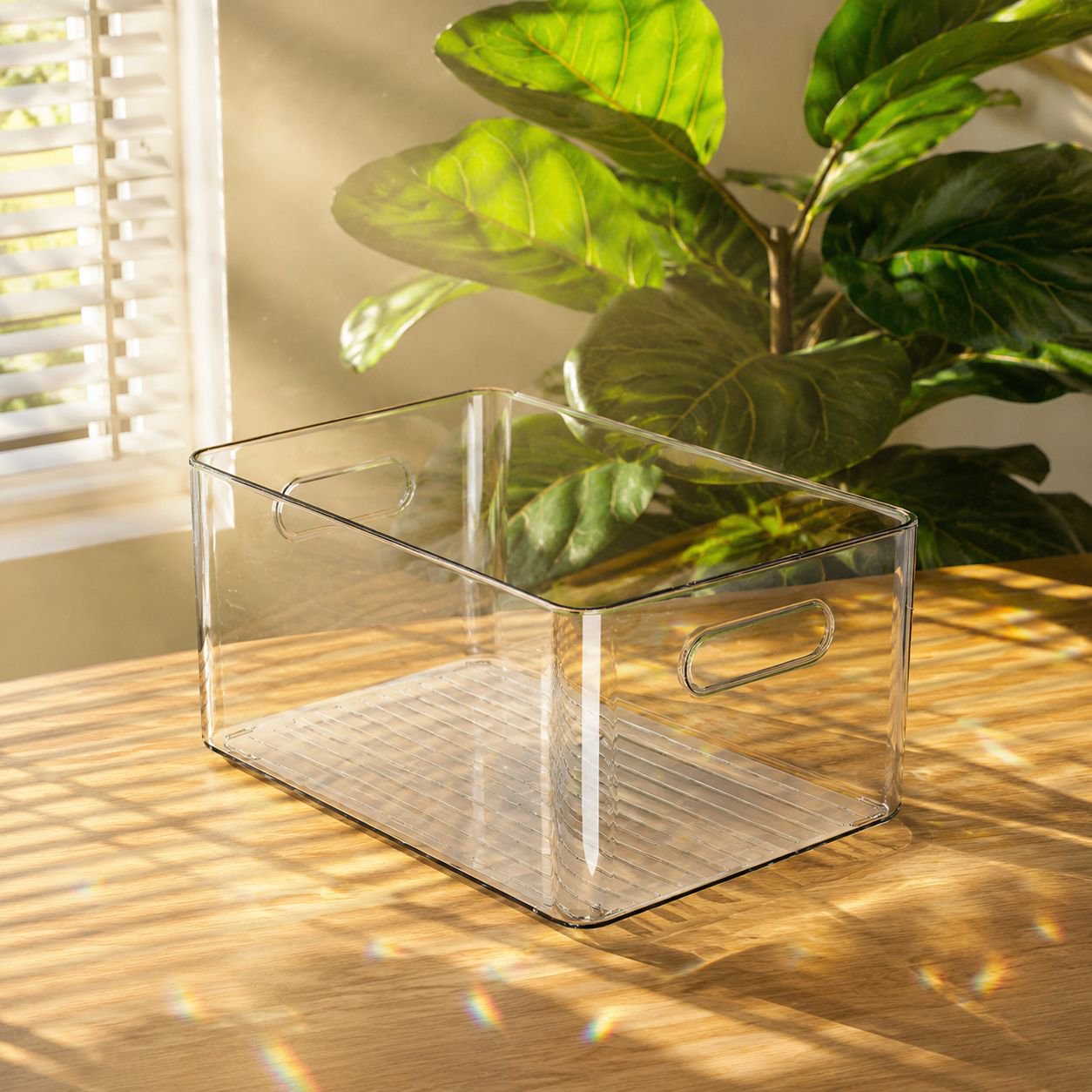 Space-saving refrigerator food storage box