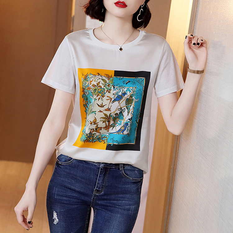 【シルクTシャツ】極上シルク 優れた通気性 吸湿・排汗 滑らかな肌触り 吸湿性・放湿性などの機能性に優れているのが特徴です。