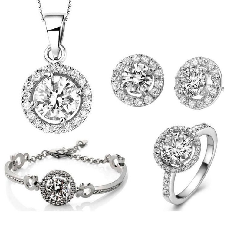 8 Heart and 8 Arrow Zircon 4-Piece Set