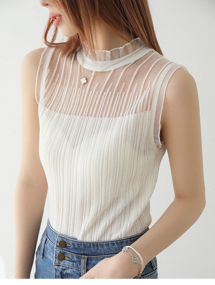 重ね着にぴったりなレースインナー