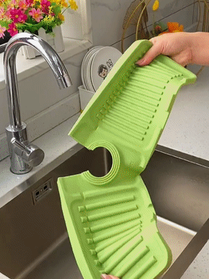 [Przeciw pleśni] Silikonowa podkładka kranu do zapobiegania rozpryskom i odprowadzania wody